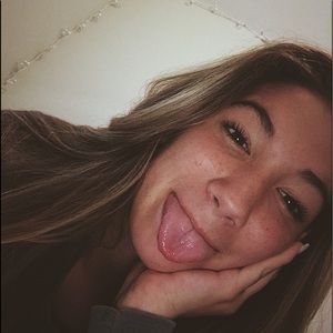 Meet your Posher, Madilynne